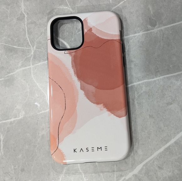 iPhone 12 pro Kaseme Design - Picture 2 of 4
